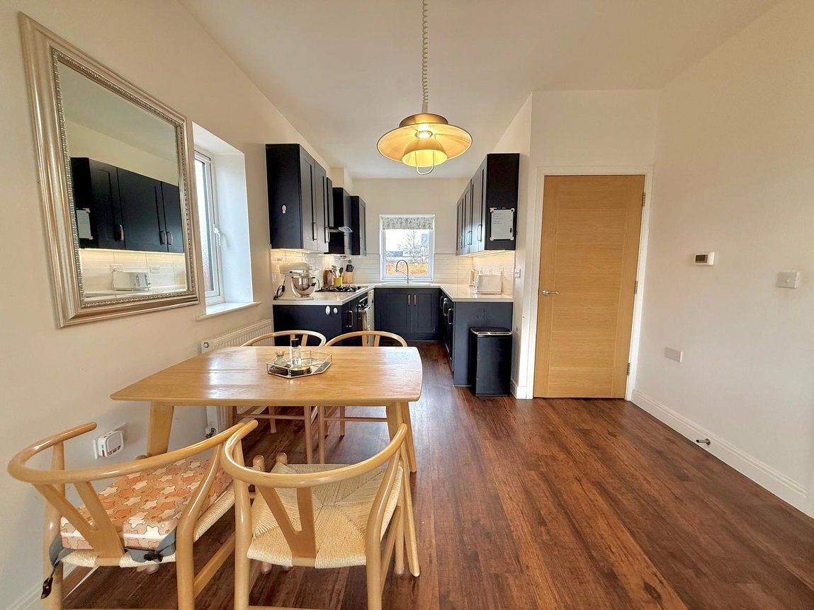 House New Dawn Place in Stratton St. Margaret