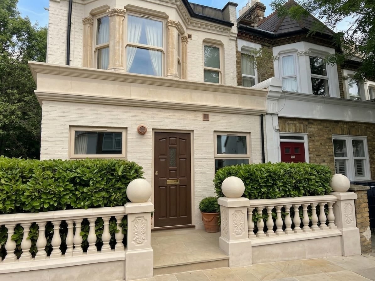 Flat Acton Lane in Greater London