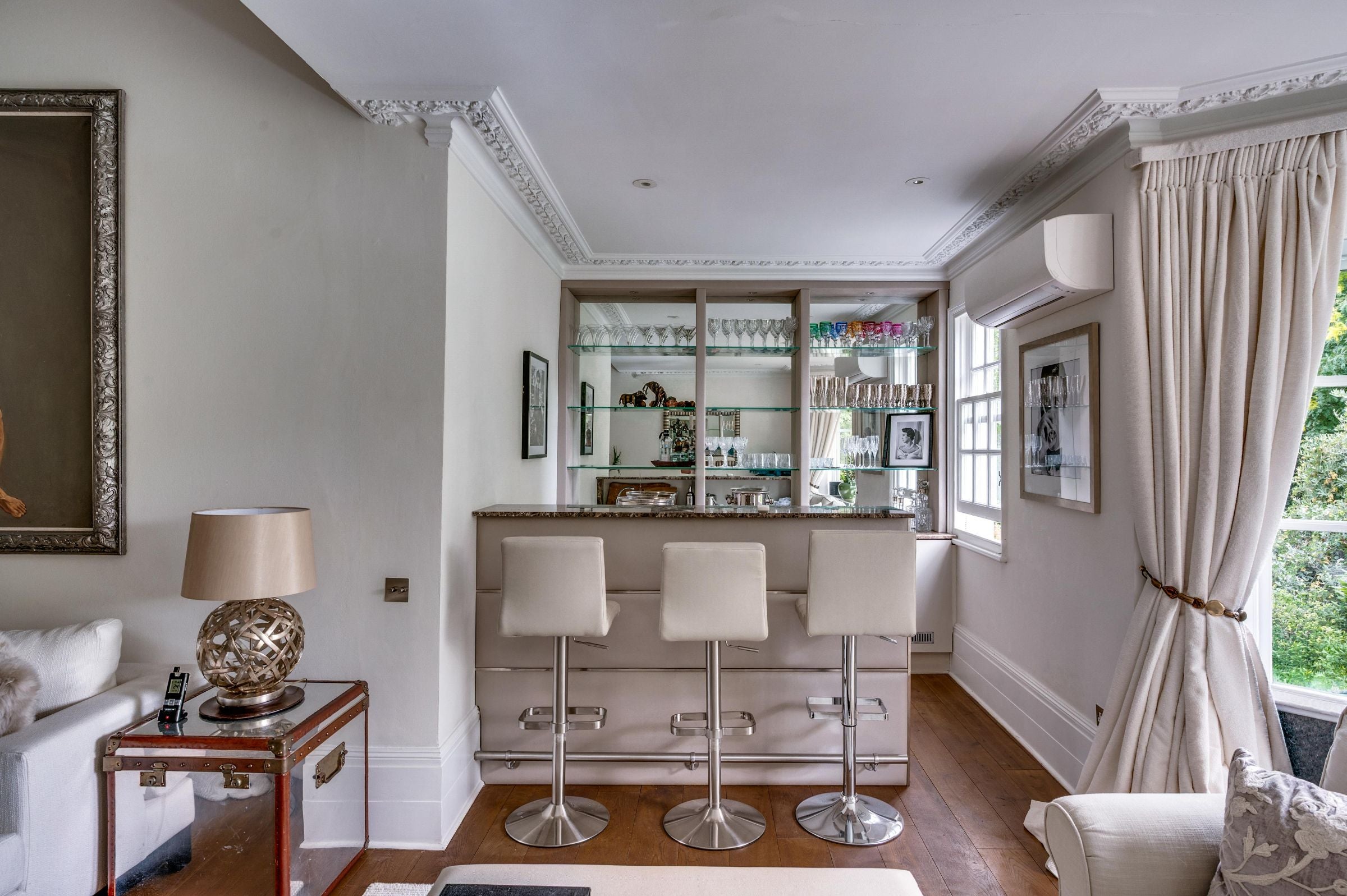 House Addison Road in Greater London
