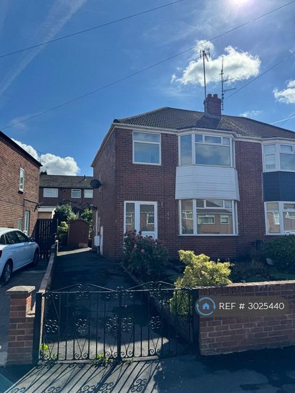 House Montcalm Crescent in Leeds