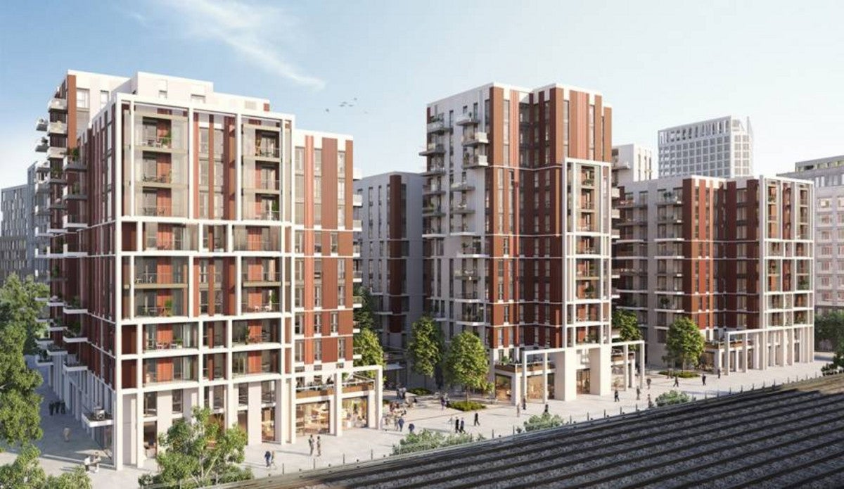 Flat Malthouse Road in London