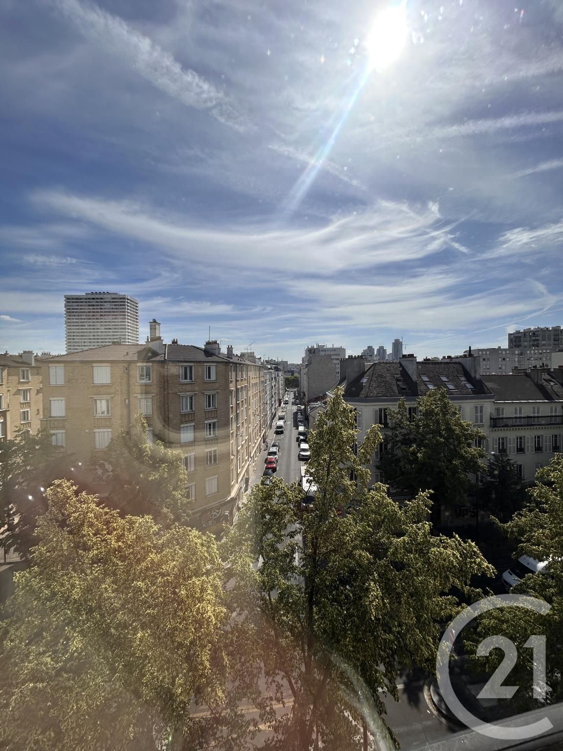 Appartement Rue de la Chapelle à Paris
