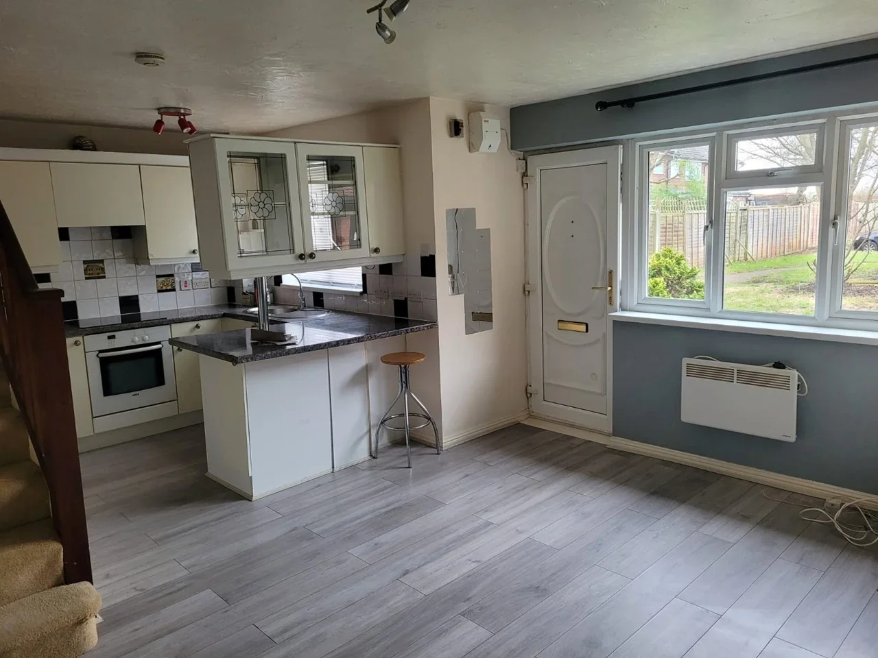 House Geneva Close in Borough of Spelthorne