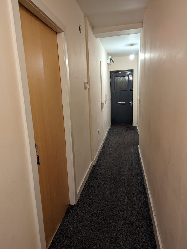 Room Chichester Road South in Manchester