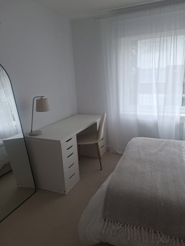 Room Tobin Close in Greater London