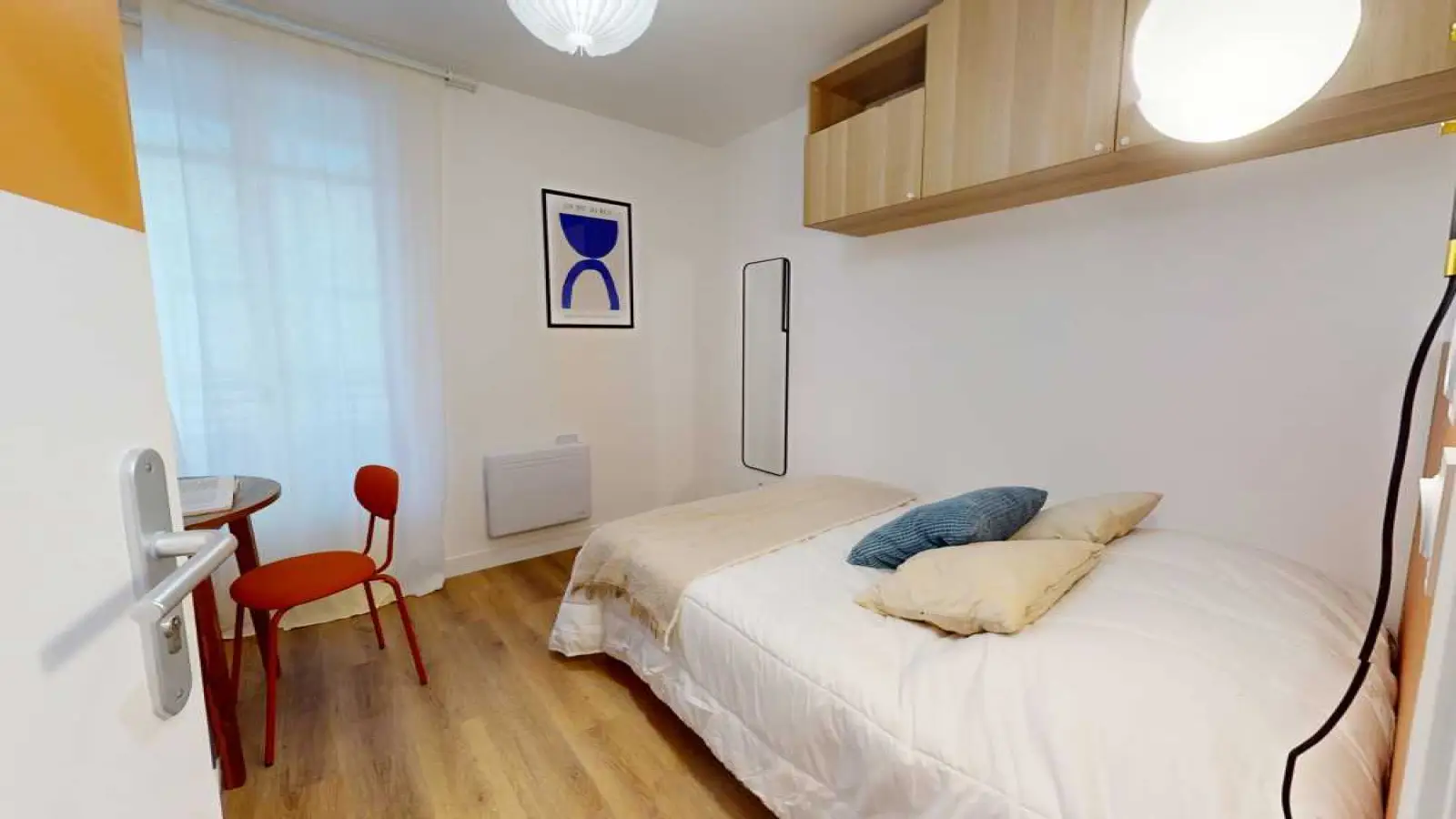 Room Rue du Chalet in Paris
