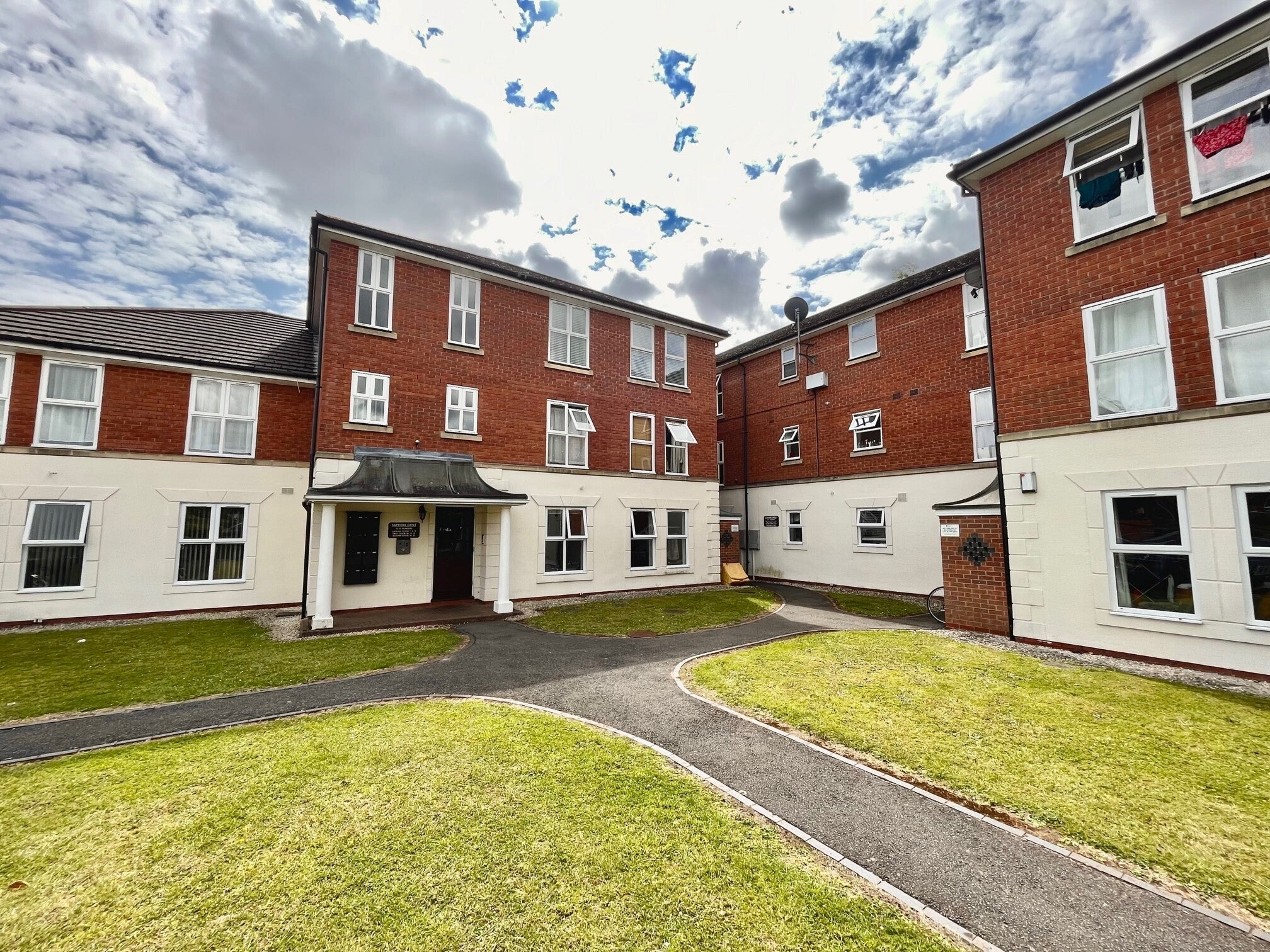 Flat Sapphire Drive in Royal Leamington Spa