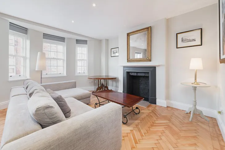 Flat Queensway in City of Westminster