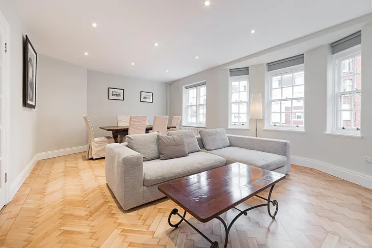 Flat Queensway in City of Westminster