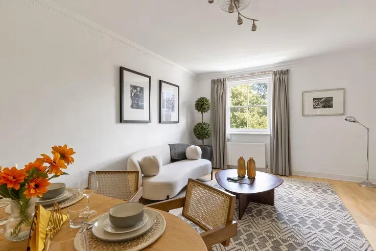 Flat Sloane Street in Greater London