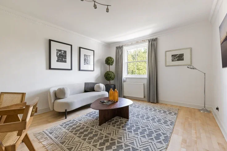 Flat Sloane Street in Greater London