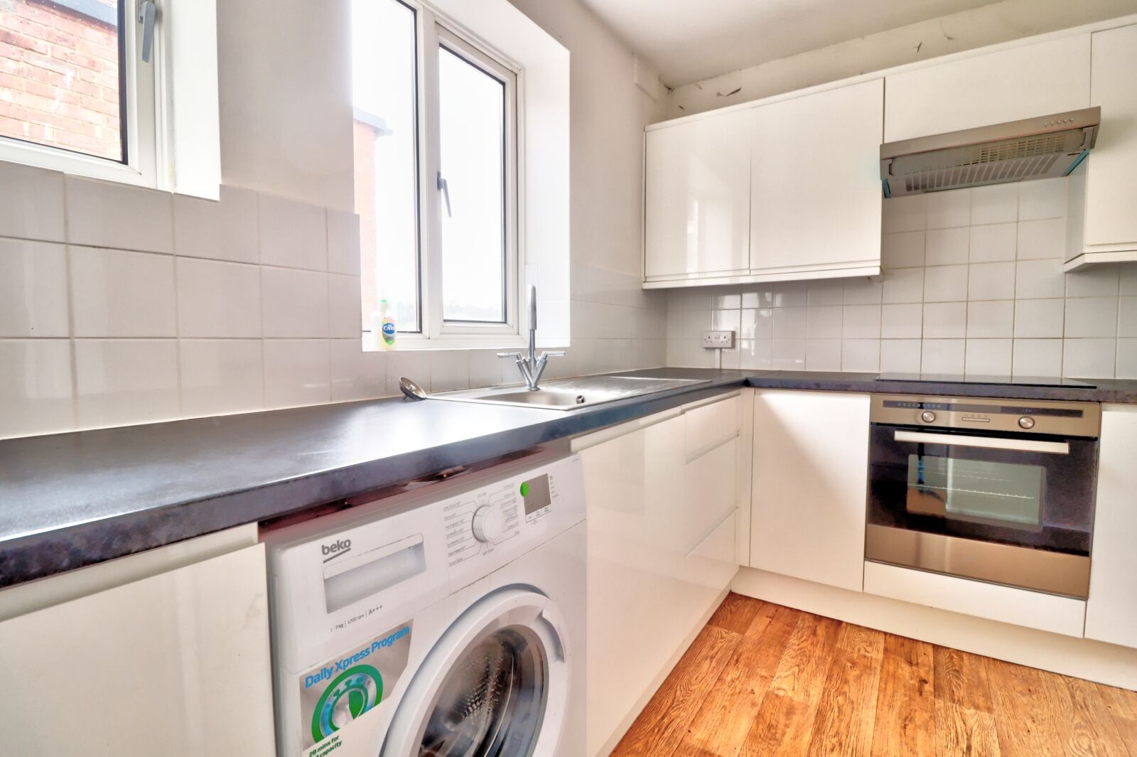 Flat Crendon Street in High Wycombe