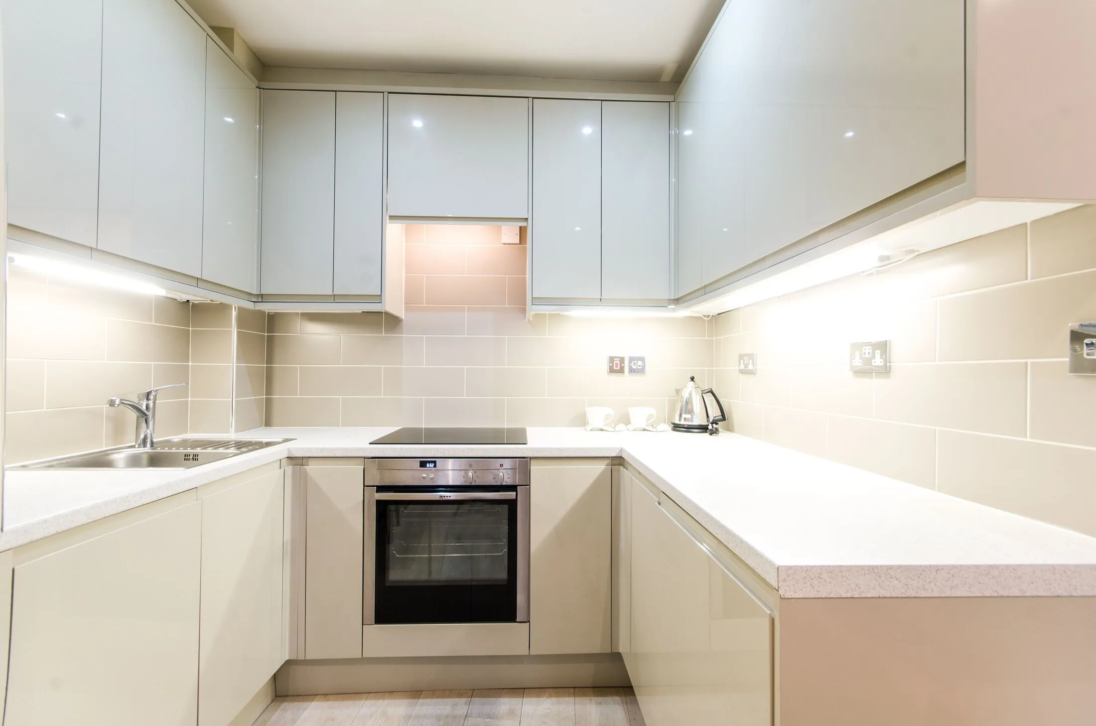 Room Lexham Gardens in Greater London