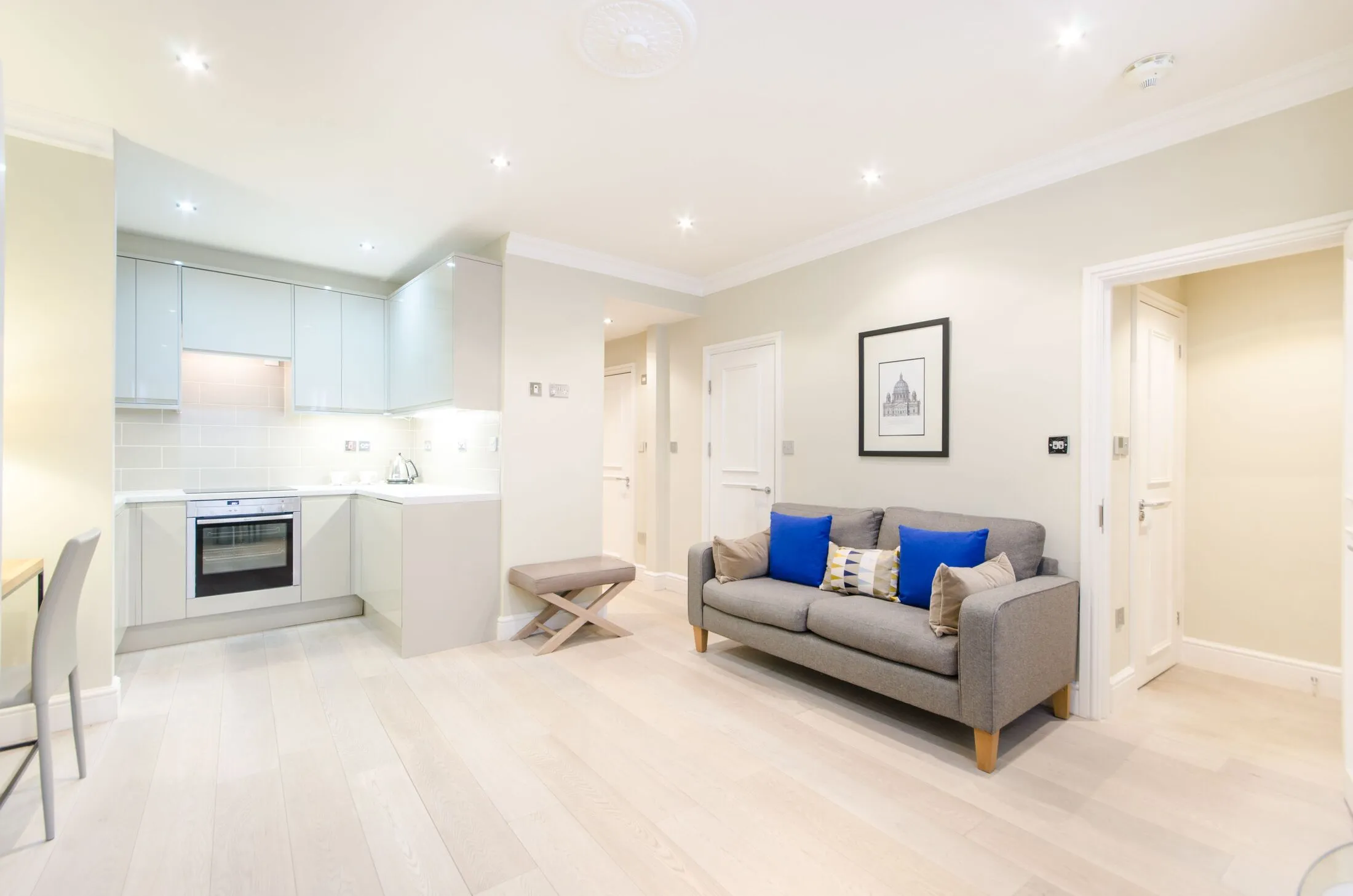 Room Lexham Gardens in Greater London