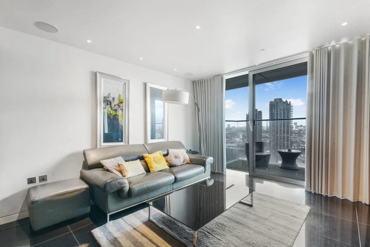 Flat Moor Lane in City of London