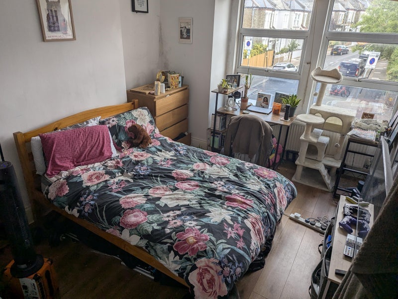 Room Southcroft Road in Greater London