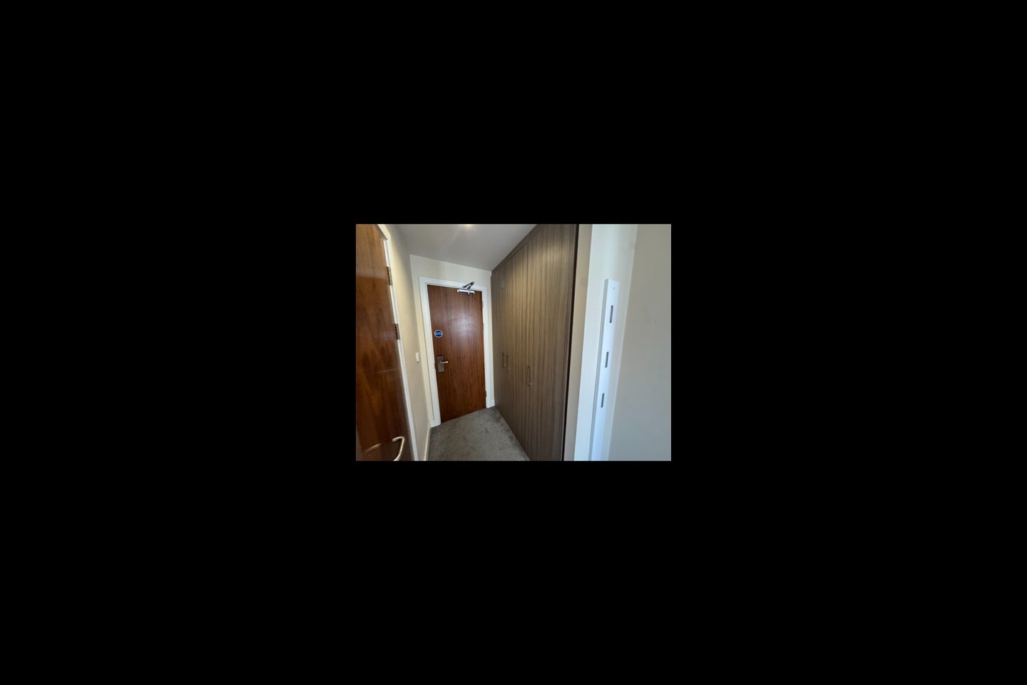 Room Millstone Lane in Leicester