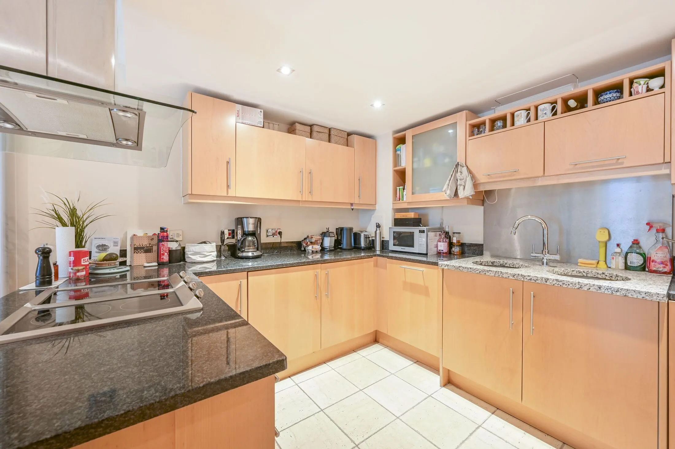 Flat Millharbour in Greater London