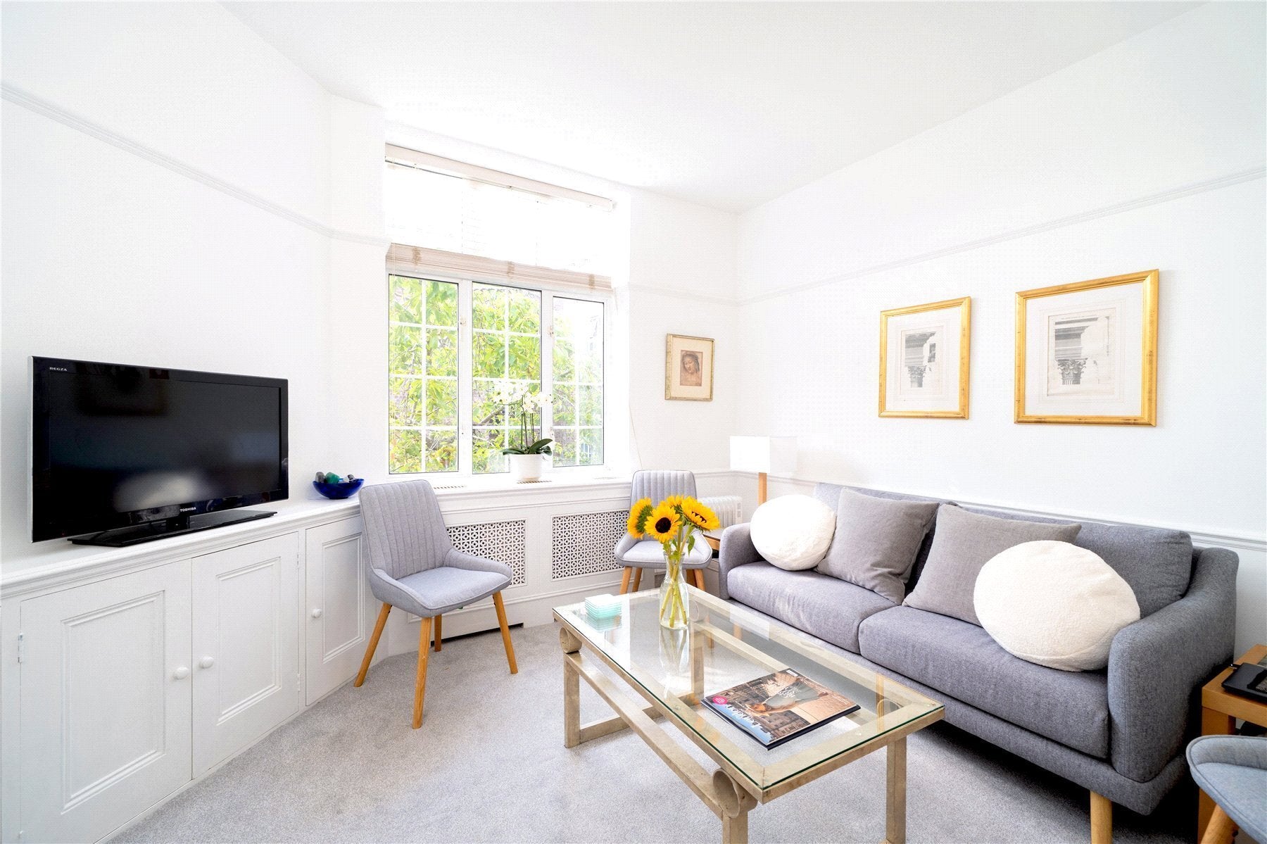 Flat Britten Street in Greater London