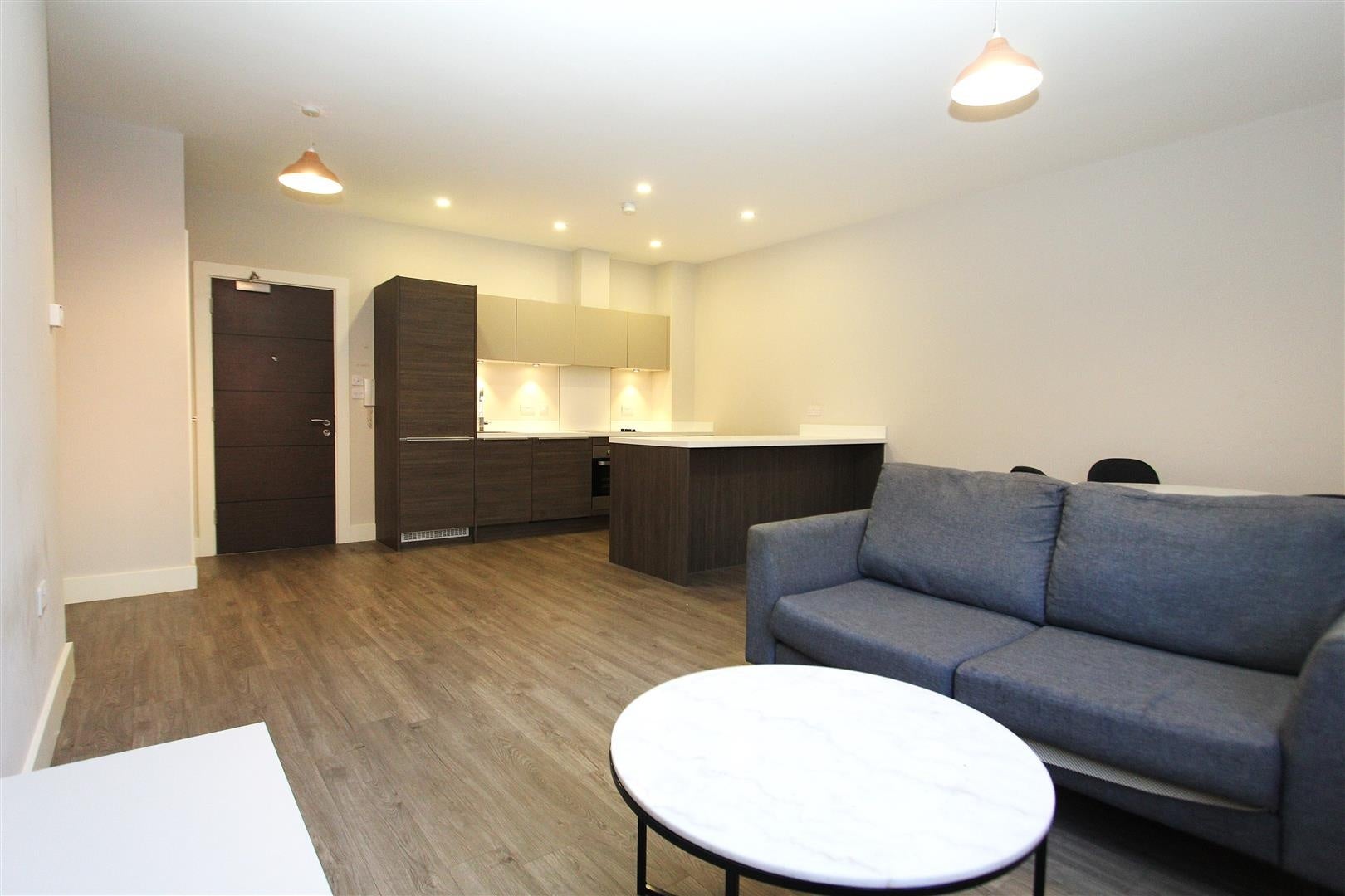 Flat Dawsons Square in Leeds