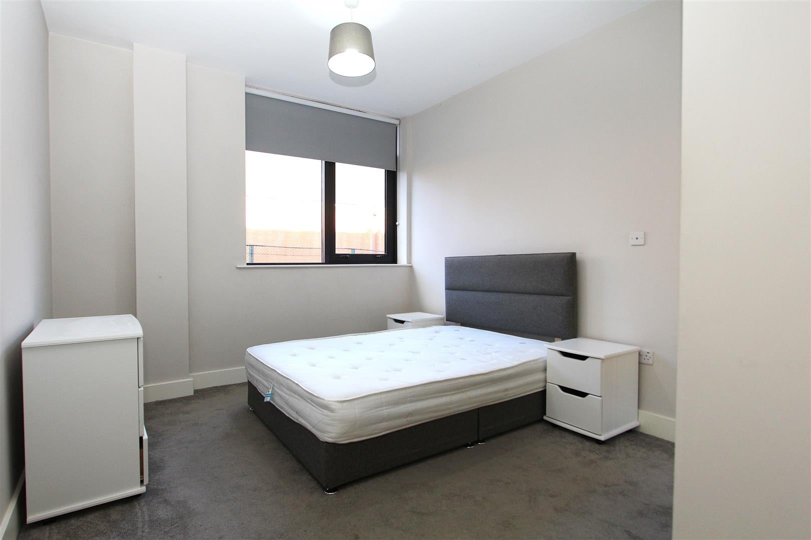 Flat Dawsons Square in Leeds