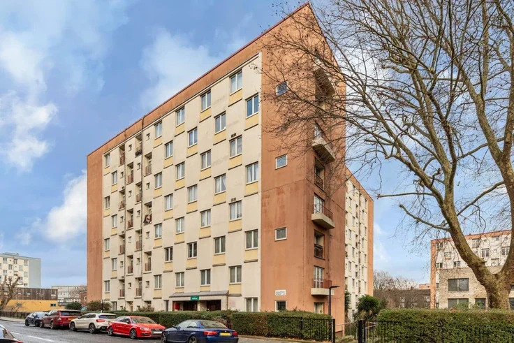 Flat Augustus Street in Greater London