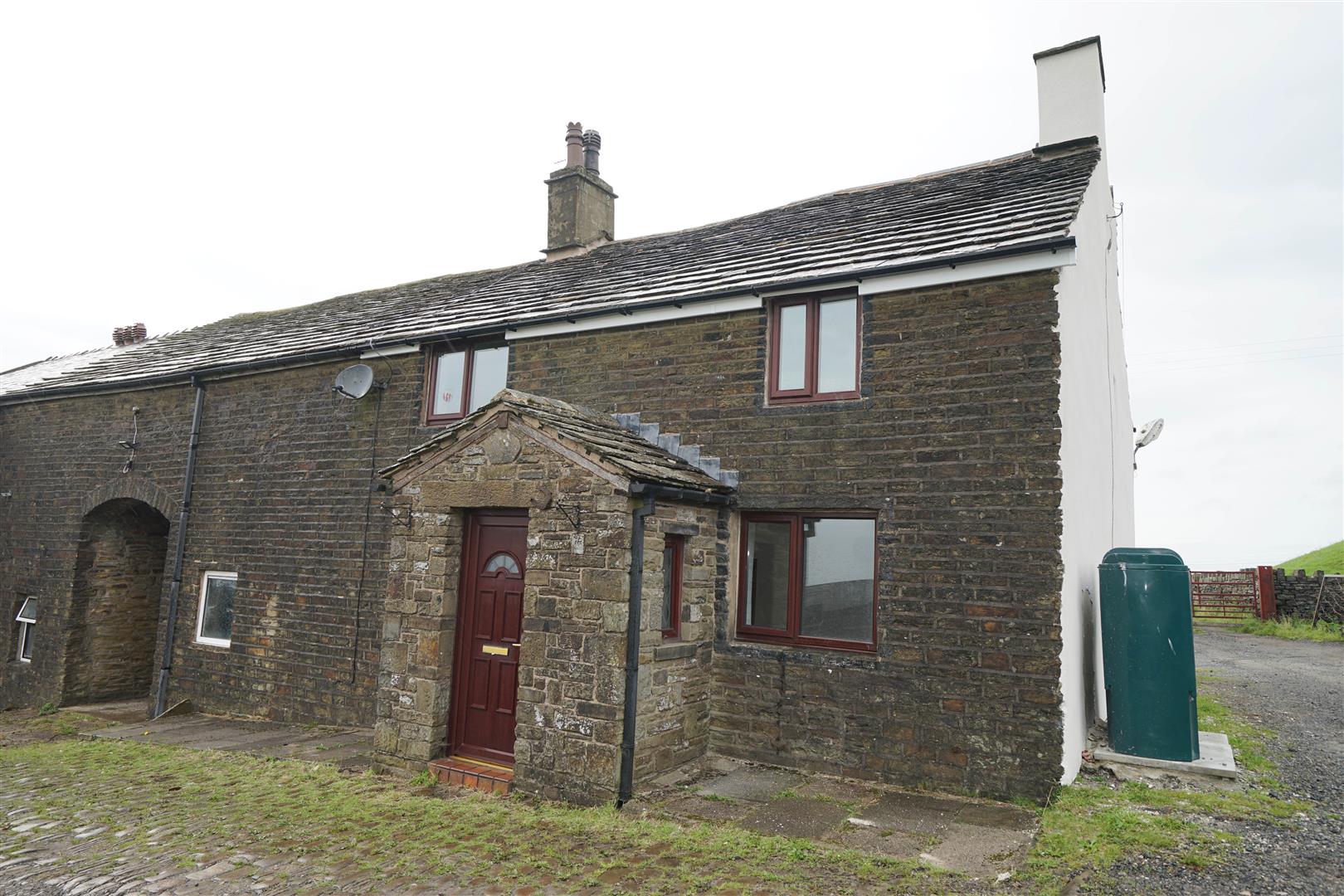 House Crowthorn Road in North Turton