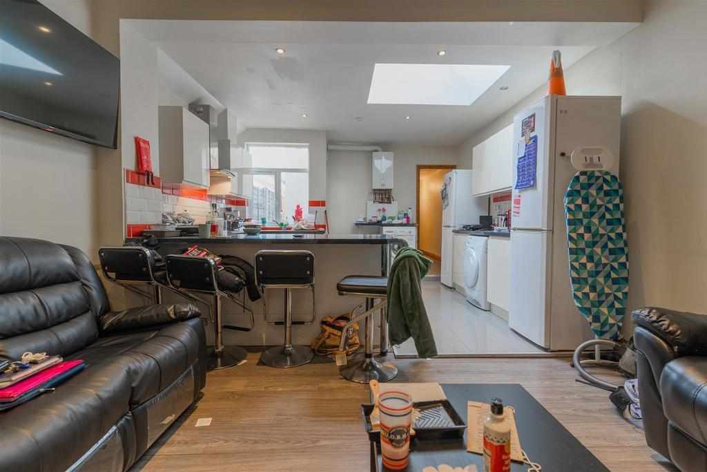 Flat Tiverton Road in Birmingham