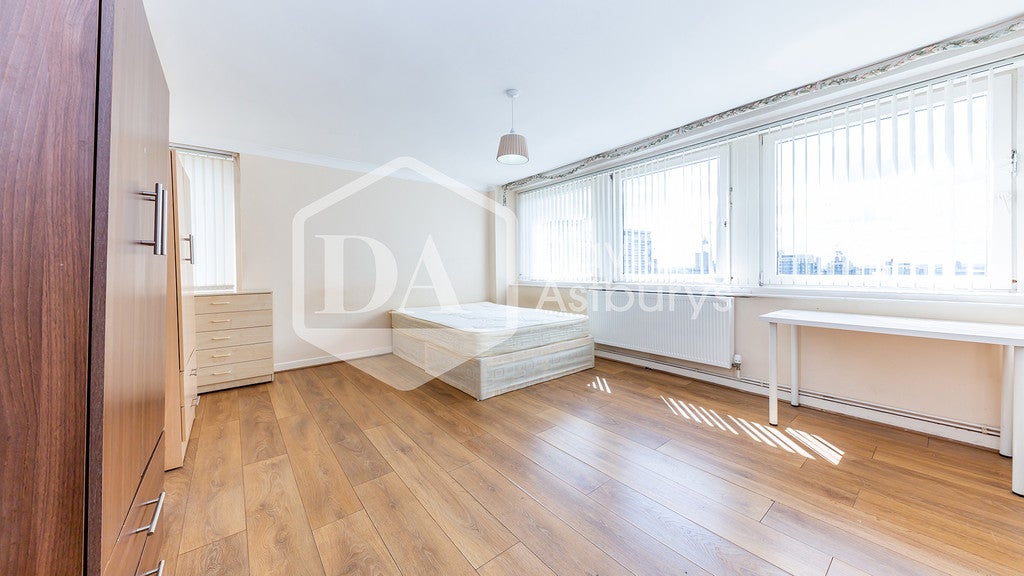 Flat Carlton Vale in Greater London