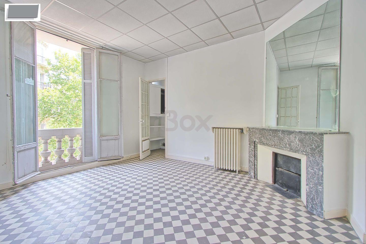 Flat Avenue Jean Moulin in Toulon