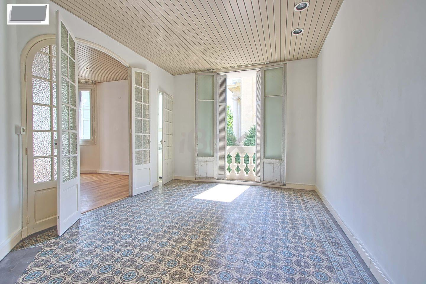 Flat Avenue Jean Moulin in Toulon