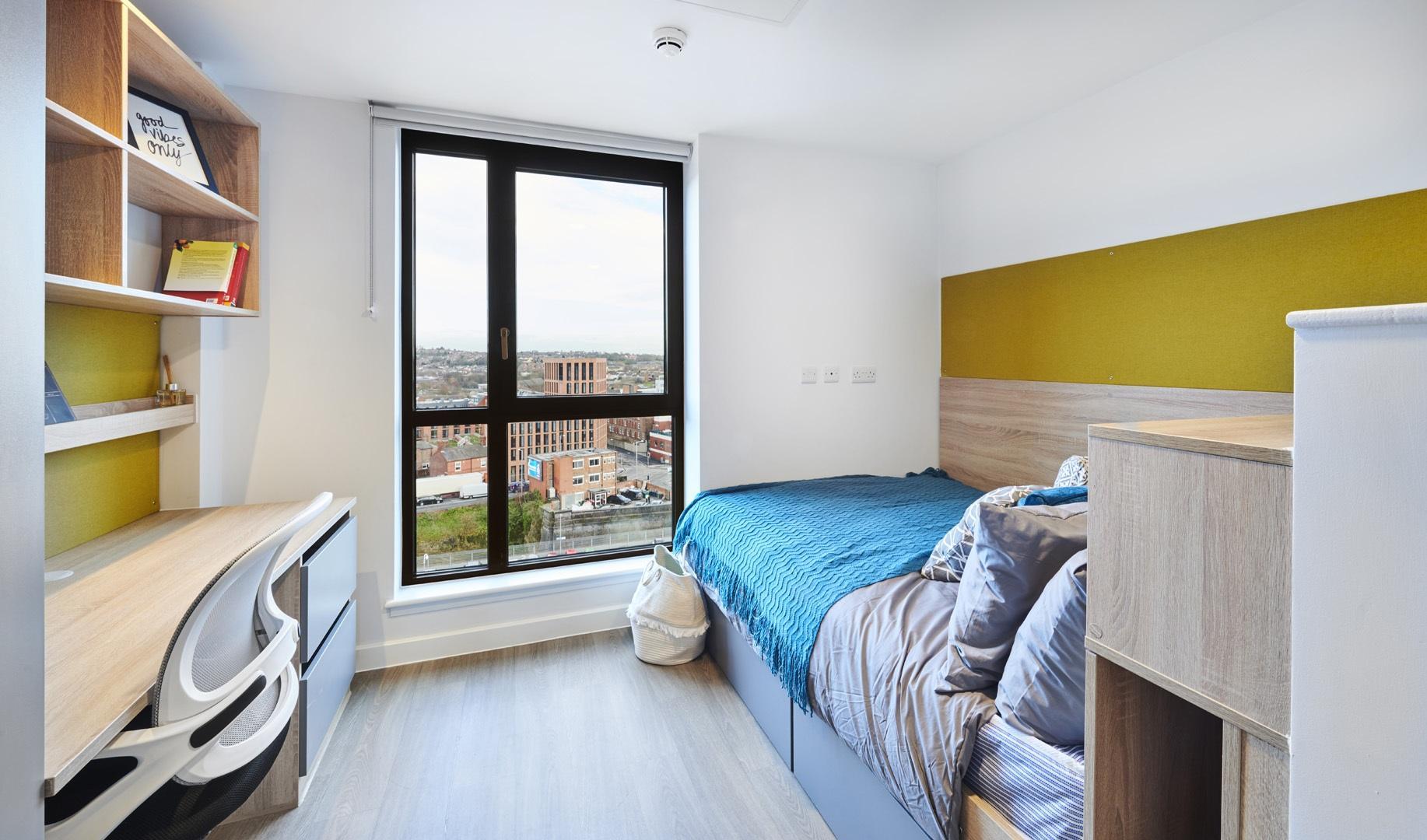Room Mansfield Road in Nottingham