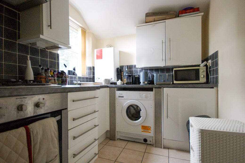 Flat Raddlebarn Road in Birmingham