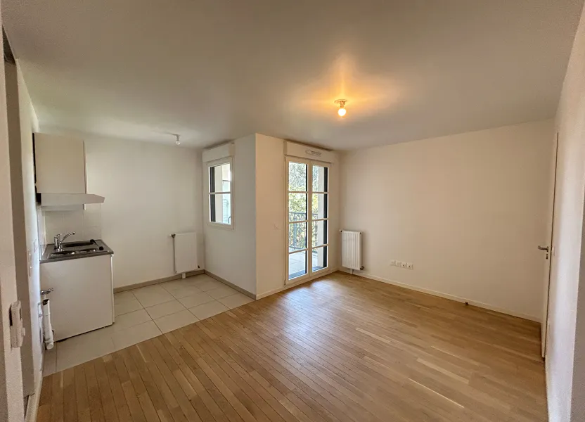 Appartement Rue Bernard Iské à Le Plessis-Robinson