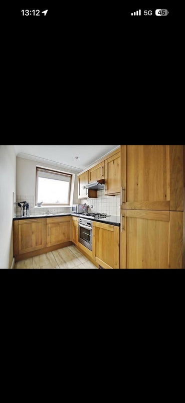 Room Cortayne Road in Greater London