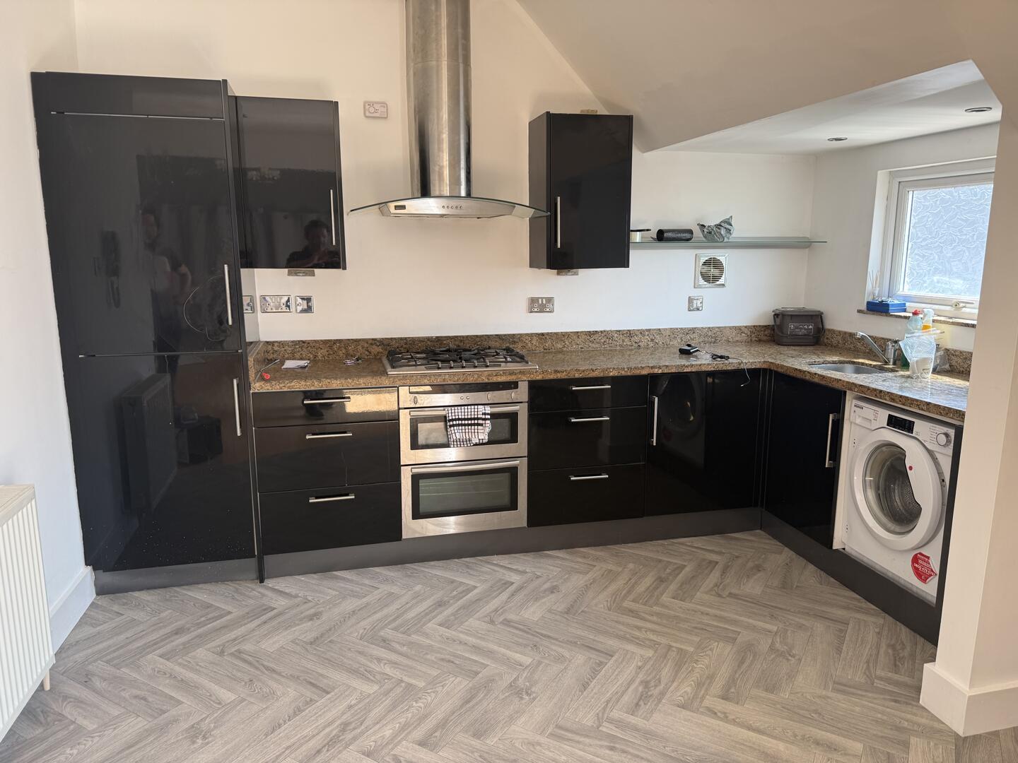 Flat Picton Avenue in Porthcawl