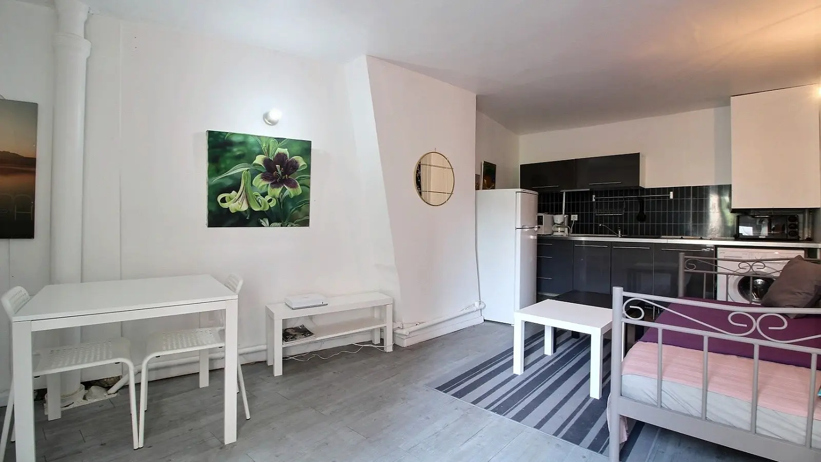 Flat Rue Léopold-Bellan in Paris