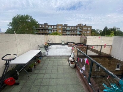 Room Punderson's Gardens in Greater London