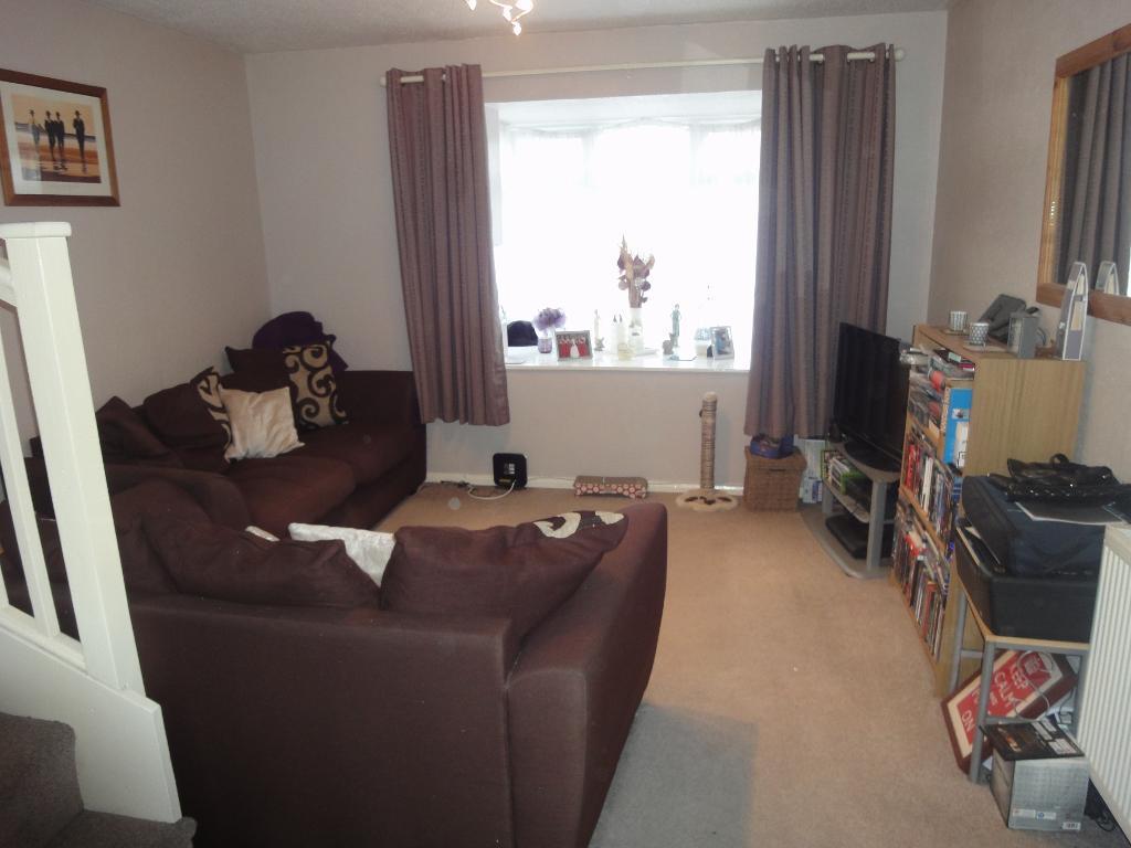 Flat Howard Close in Luton