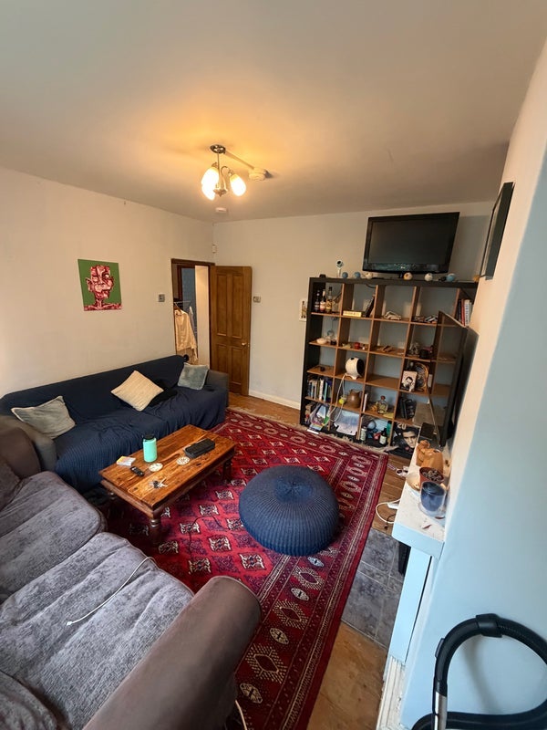 Room Kennington Park Road in Greater London