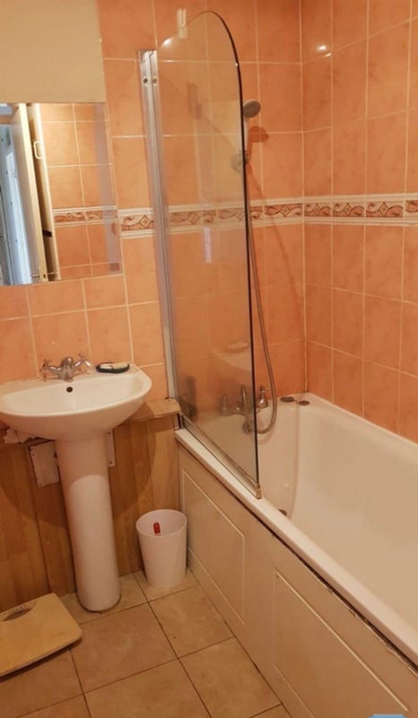 Room Ingrave Street in Greater London