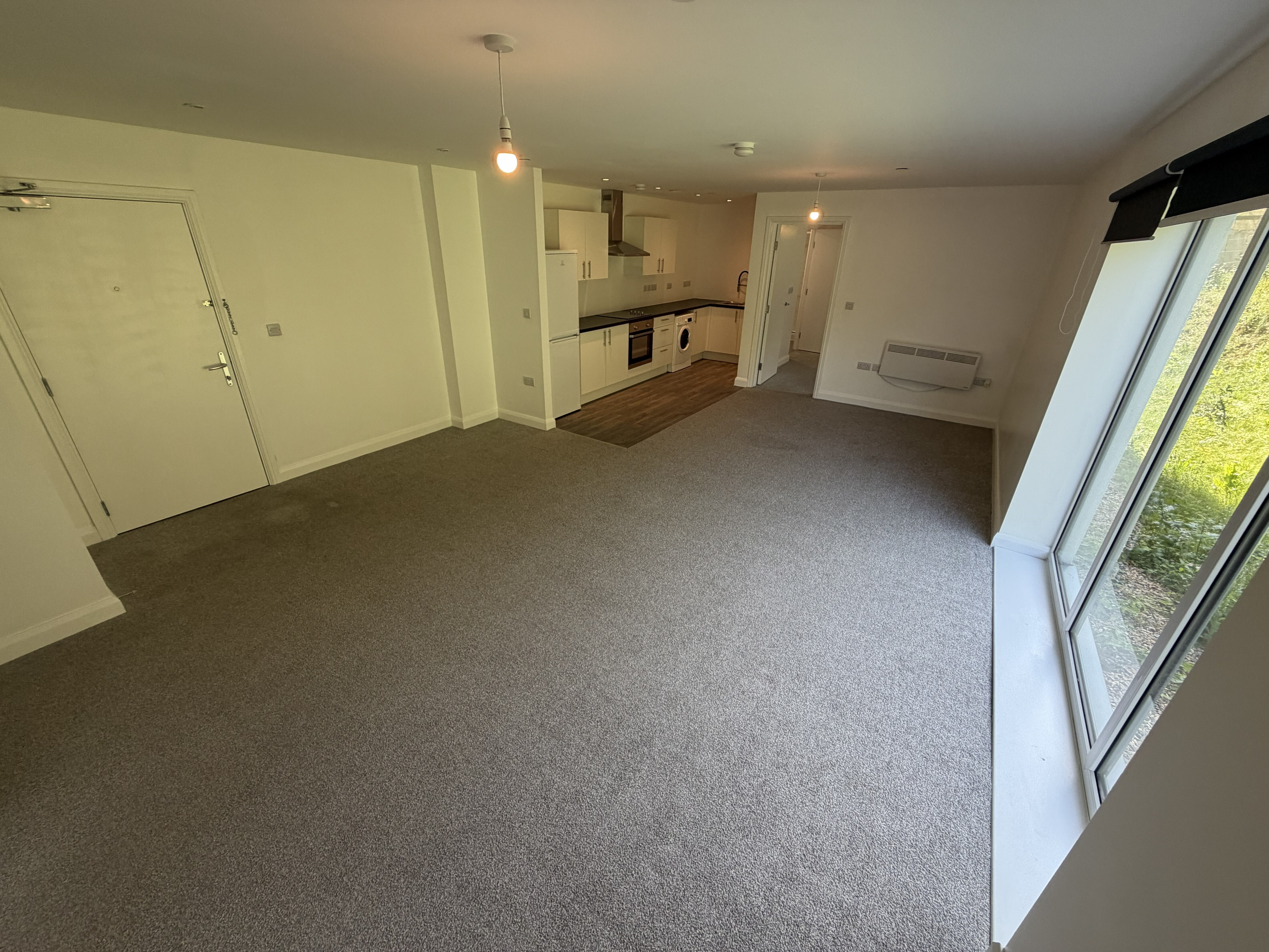 Flat M1 in Slip End
