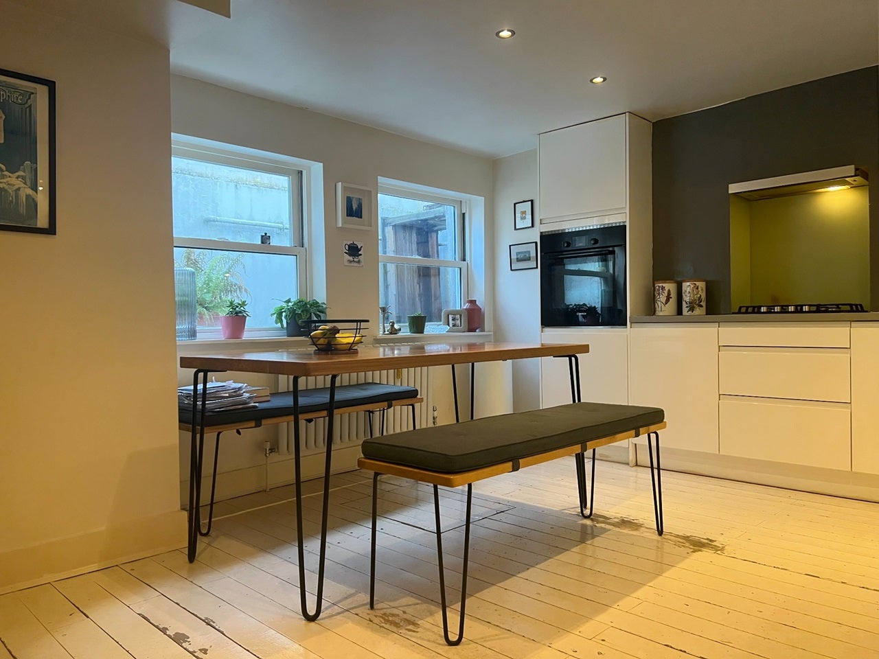 Flat Hazlebury Road in Greater London