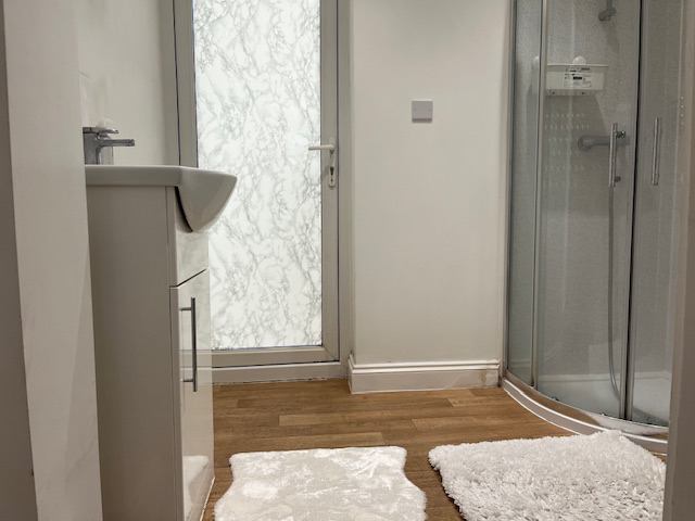 Room Staveley Crescent in Bristol