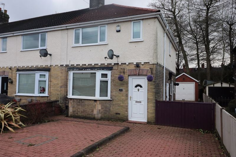 House Greenfield Road in Stoke-on-Trent