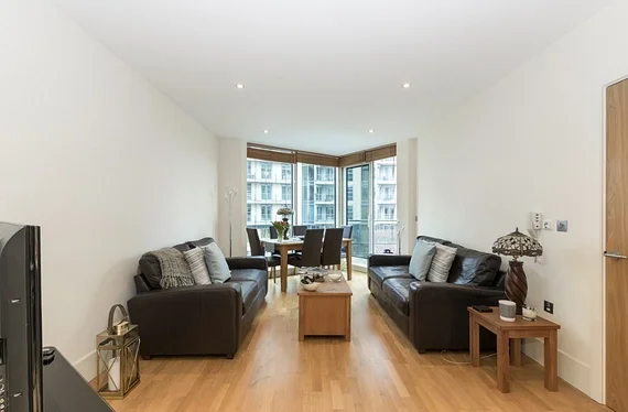 Flat York Road in Greater London