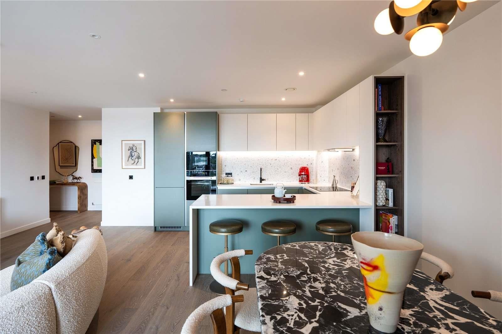 Flat Wandsworth Bridge Road in Greater London