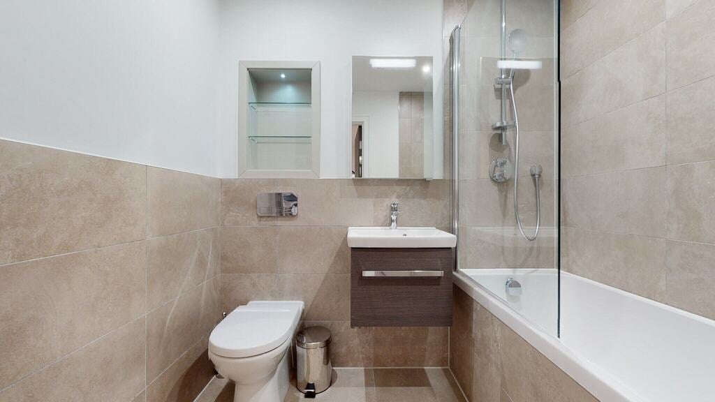 Flat Humphry Repton Lane in Greater London