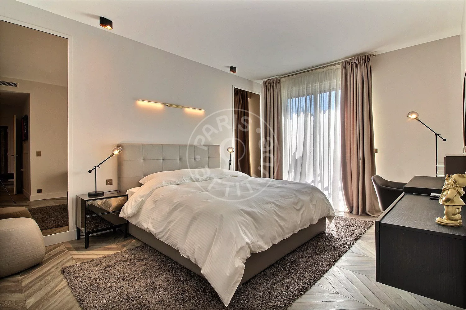 Appartement Avenue Montaigne à Paris