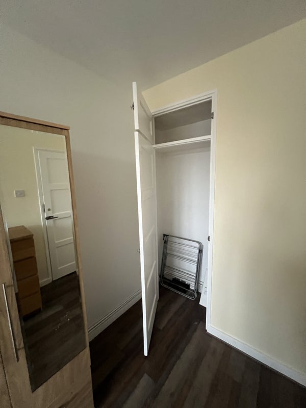 Room Penrose Street in Greater London